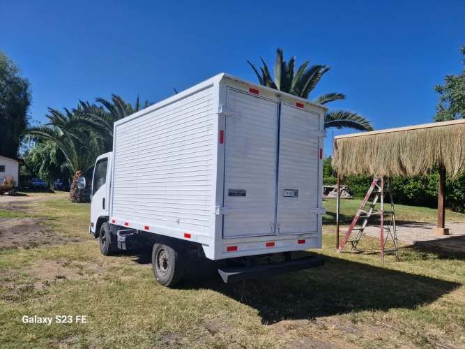 Chevrolet NKR 513 (2011)