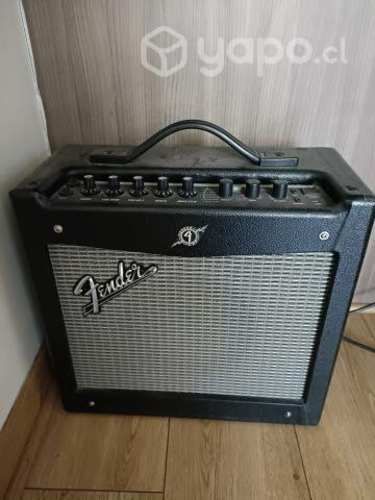 Amplificador Fender Mustang II
