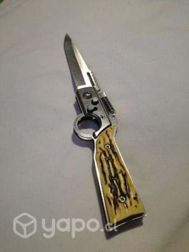 Navaja automática con linterna