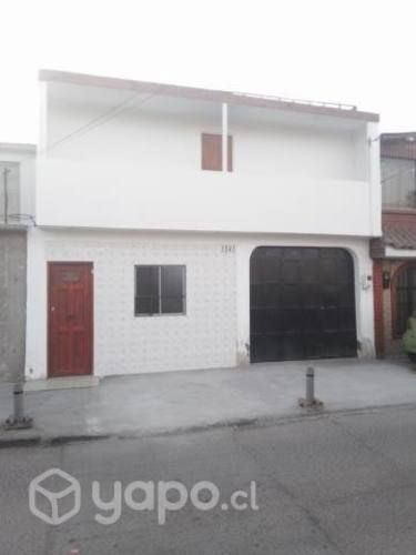 Se vende casa en centro Arica