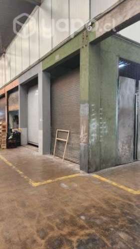 Excelente local comercial en Lo Valledor