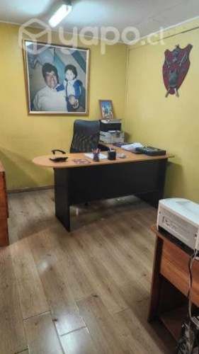 Excelente local comercial en Lo Valledor