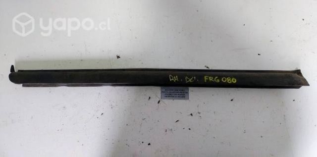 Moldura Lame Vidrio Pta del der (FRG080) Ranger Ar