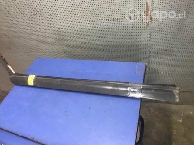 Moldura lame vidrio puerta del der Ford Ranger Arg