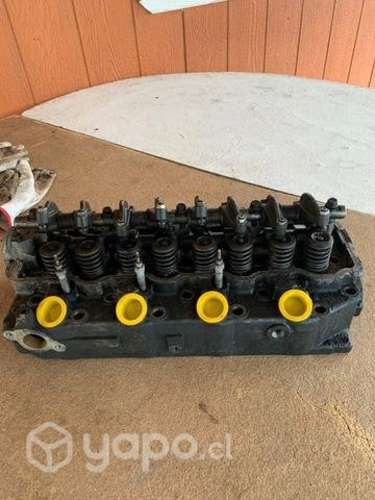 En venta culata original Mitsubishi L200 año 2003