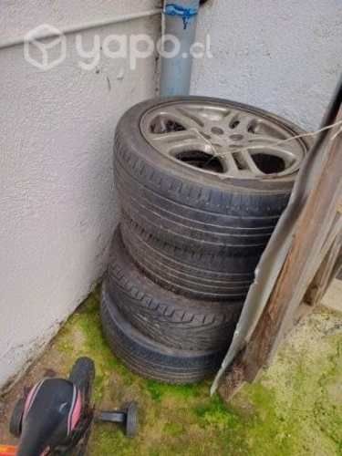 Llantas en buen estado