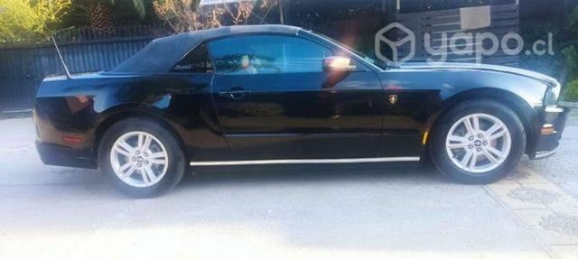 Mustang convertible. impecable 2014