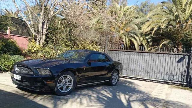 Mustang convertible. impecable 2014