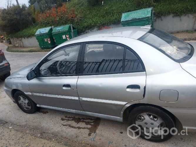 Vendo kia rio 2003