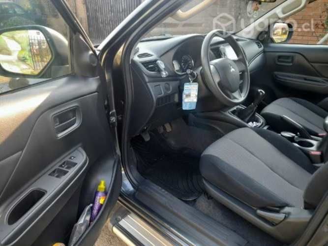 Mitsubishi l200 2019