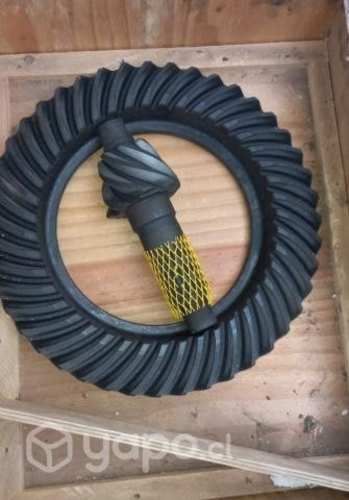 Corona y piñon camion chevrolet