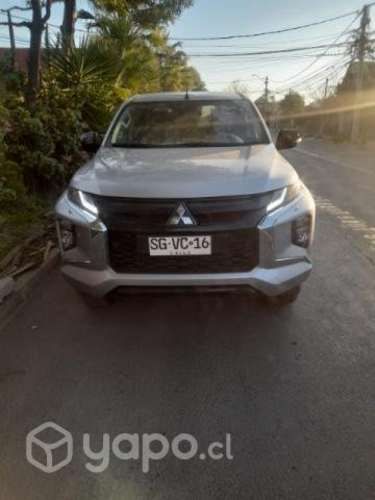 Camioneta diésel L200  2023