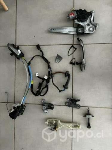 Componentes puerta trasera derecha kia morning