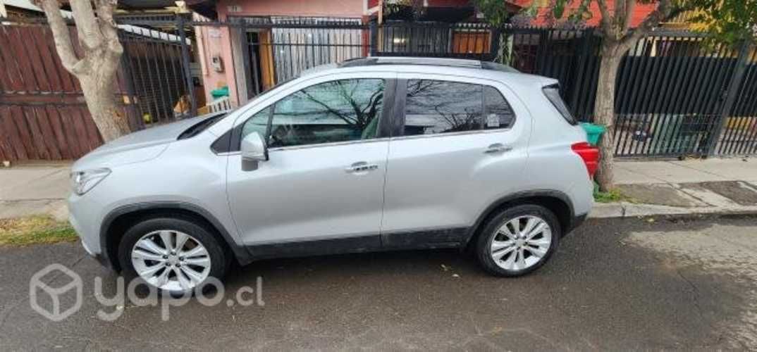 Vendo tracker 4x4 2017 tope de línea automatica