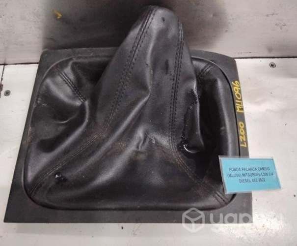 Funda Palanca Cambio (MLI096) Mitsubishi L200 2.4