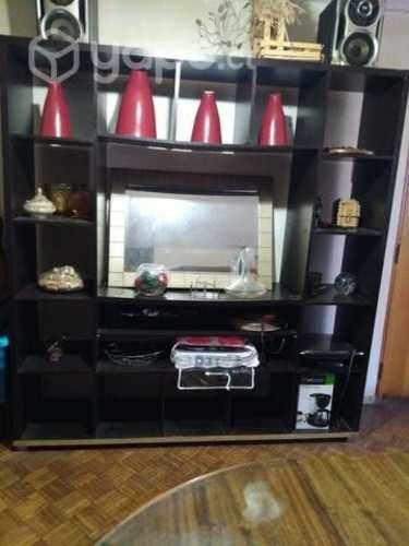 Mueble con espacio para tv
