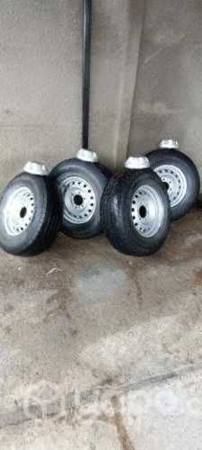 Llantas d dmax