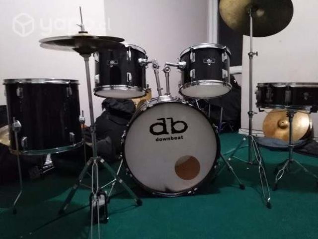 Batería db con platillos ,medidas grandes