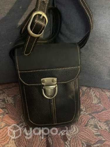 Bolso morral de cuero