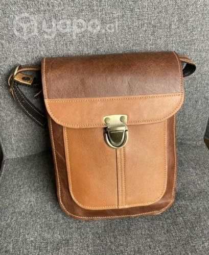 Bolso morral de cuero