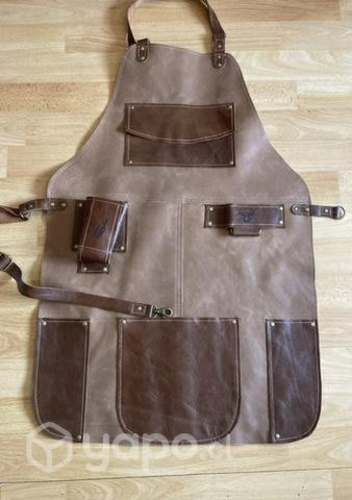 Pechera de cuero parrillera