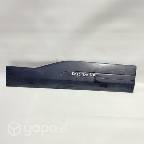 Moldura Puerta T-D Nissan Kicks 1.6 2016
