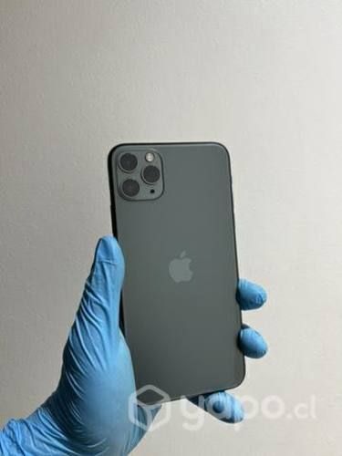 IPhone 11 Pro Max verde medianoche usado sin caja