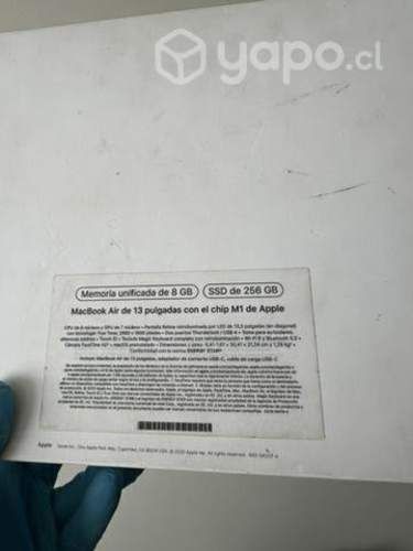 MacBook Air M1 Silver usado en caja en buen estado