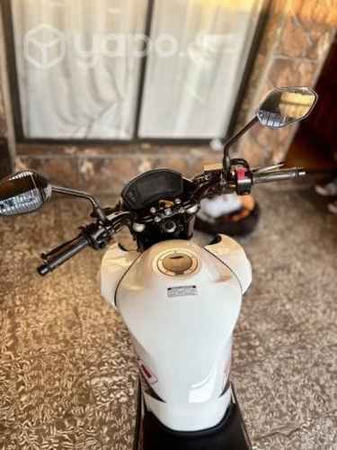 Moto Honda CB 250 Twister