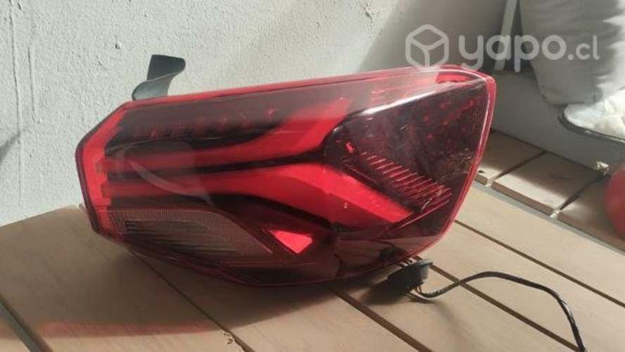 Foco derecho Chevrolet onix sedan led original