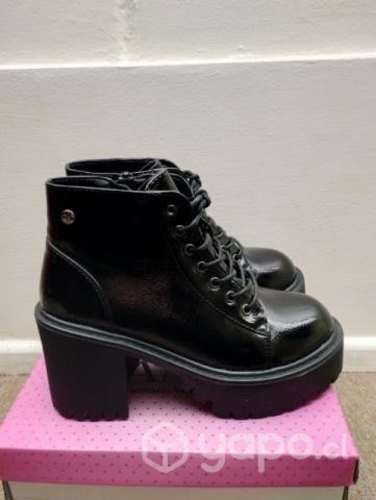 Botines negros