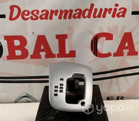 Bisel de palanca RENAULT FLUENCE DINAMIQUE 2.0 AUT