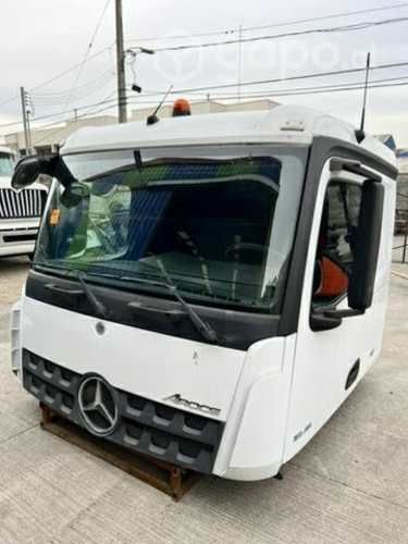 Cabina mercedes arocs