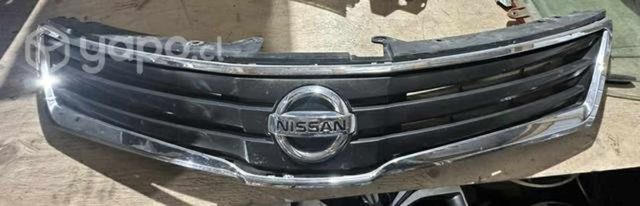 Máscara Nissan tiida