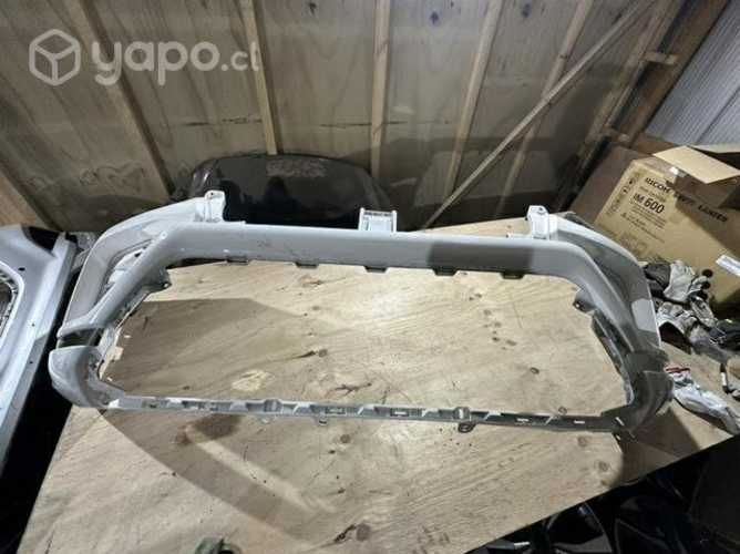Parachoque Toyota fortuner