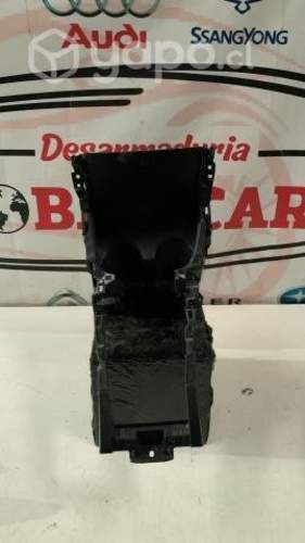 Moldura con porta vasos TOYOTA YARIS SPORT GLE 1.5