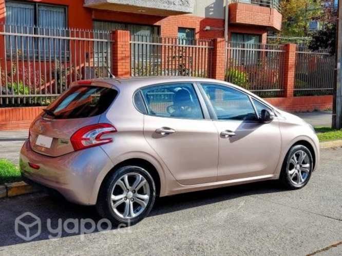 Vendo Peugeot 208 1.2 VTI 82 HP Active 2013