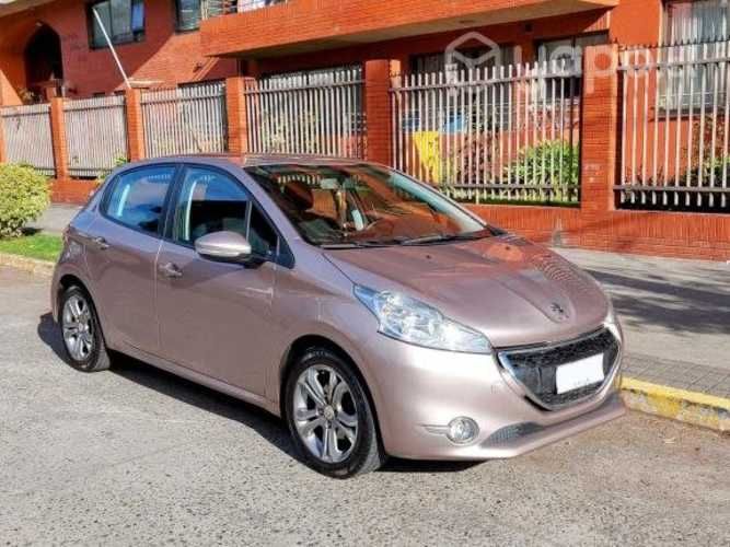 Vendo Peugeot 208 1.2 VTI 82 HP Active 2013