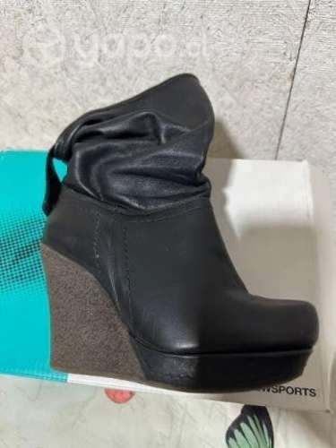 Bota marca exotica