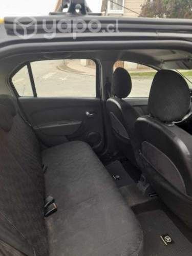 Taxi renault symbol 2015