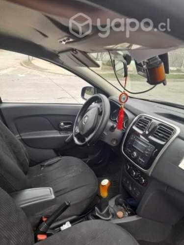 Taxi renault symbol 2015