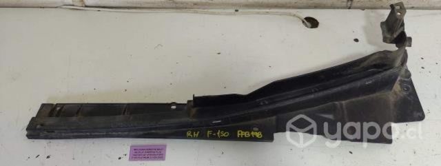 Moldura Der Bajo Rejilla Torpedo (FFB198) F150 3.5