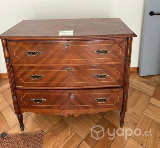 Comoda de madera antigua 100% madera.