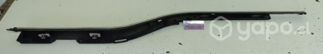 Moldura Lame Vidrio Pta del izq (FFB141) F150 3.5