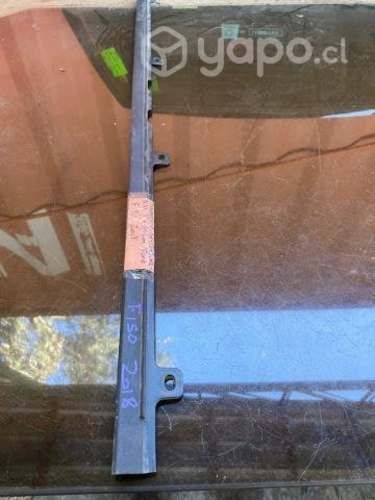 Moldura superior portalon Ford F150 2018