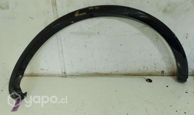 Moldura Pasa Rueda Tras Izq (FFB186) F150 3.5 Plat