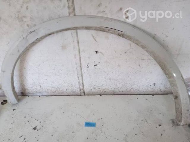 Moldura Pasa Rueda Tras Izq (FFL249) F150 5.0 Lar