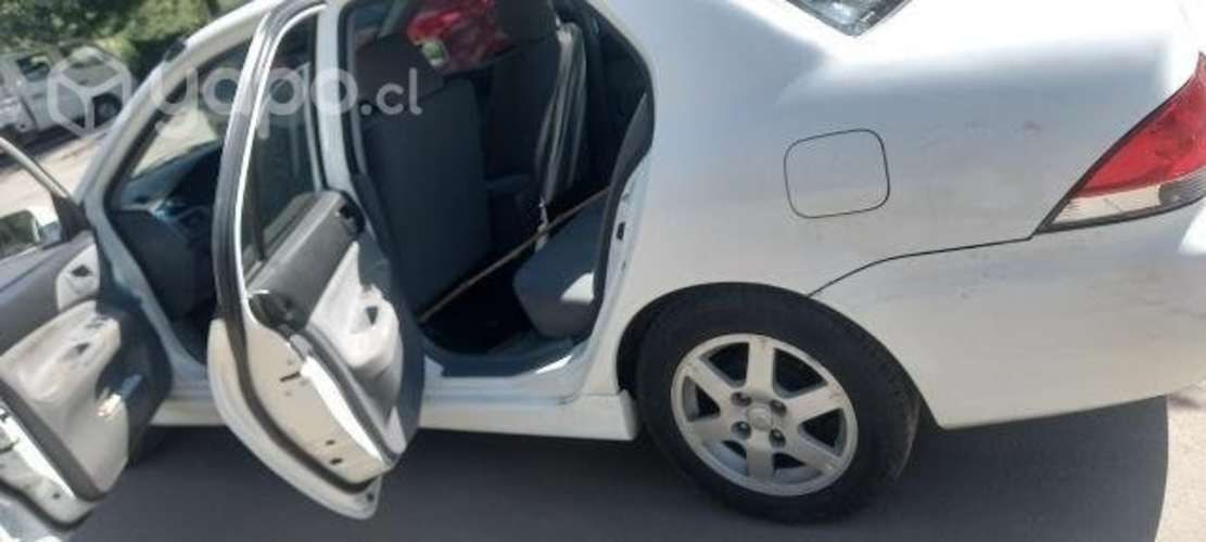 Se vende Mitsubishi Lancer