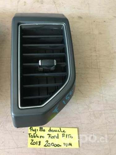 Rejilla derecha tablero Ford F150 2018