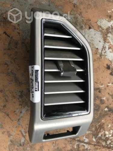 Rejilla ventilacion izquierda Ford F150 2019